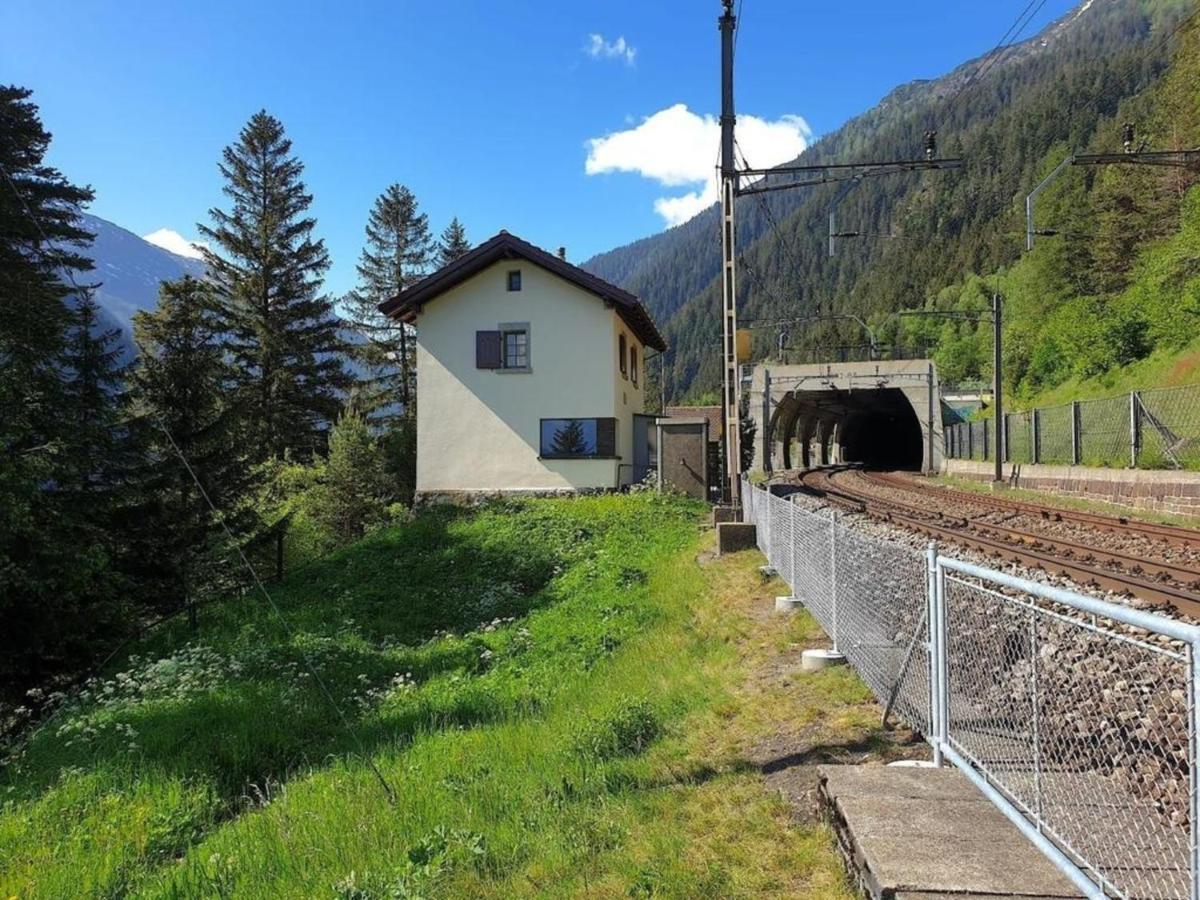 Bahnwaerterhaus Eggwald Βίλα Wassen Εξωτερικό φωτογραφία